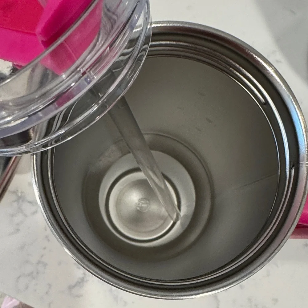 Stanley fuschia 40 ounce  quencher cup with handle - Picture 6 of 6